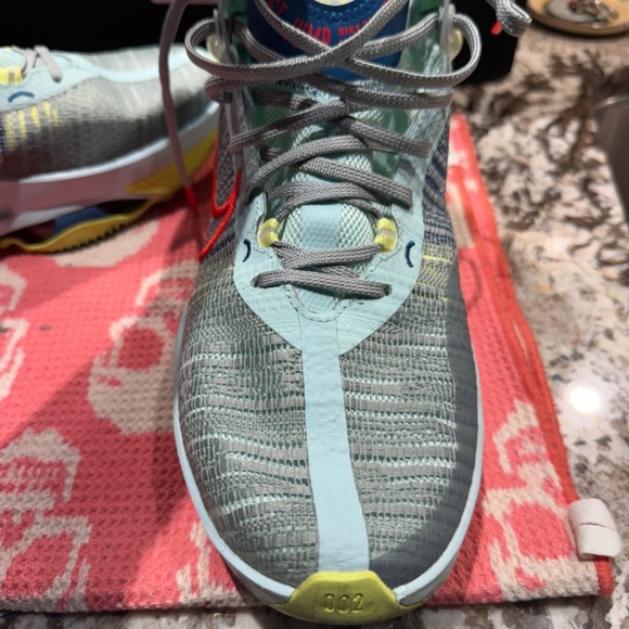 Size 9.5 - Nike Air Zoom GT Jump 2 Alpha Wave - Picture 2 of 14